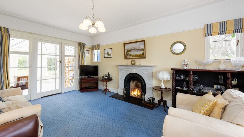 Living room, 26 Greygates