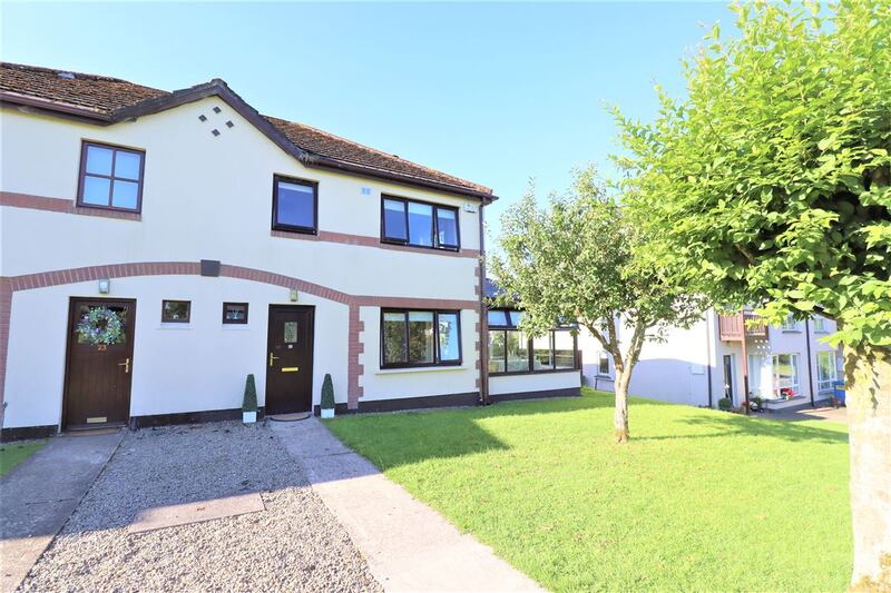 24 Castle Oaks, Catleconnell