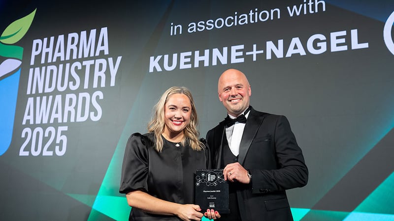 Andrea Coleman, global key account manager at SGS Pharma, presents the pharma leader 2025 to Colin Rooney