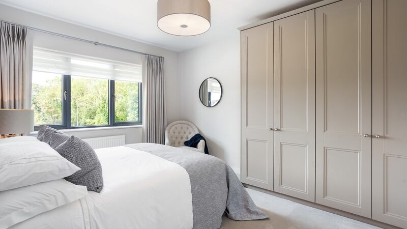 Station Manor bedroom.