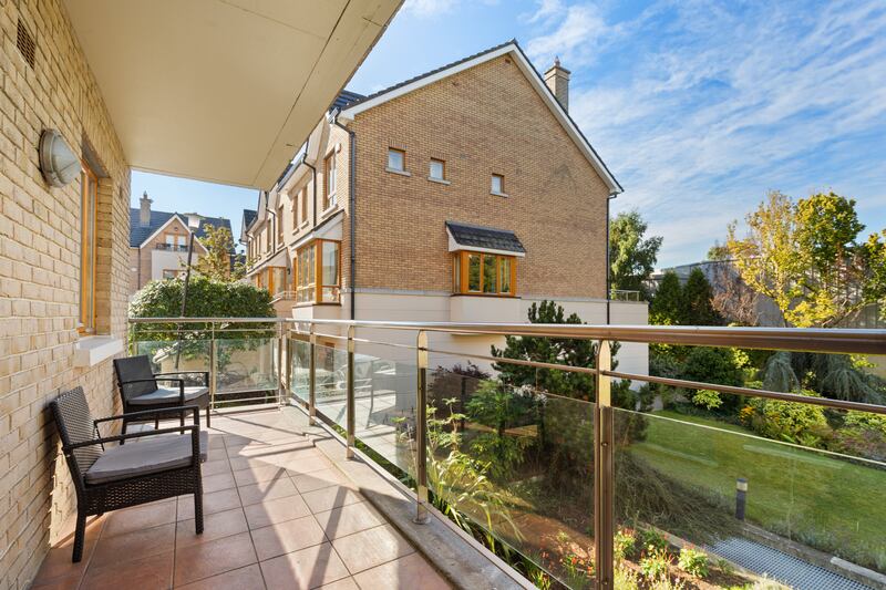 Rear balcony