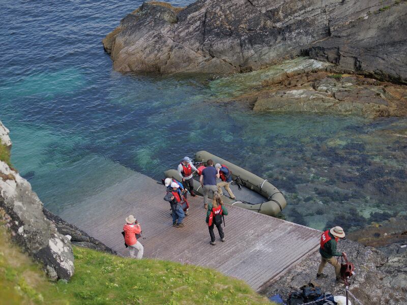 Arrivals at the jetty