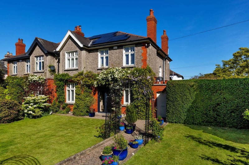 74 Howth Road, Clontarf, Dublin 3
