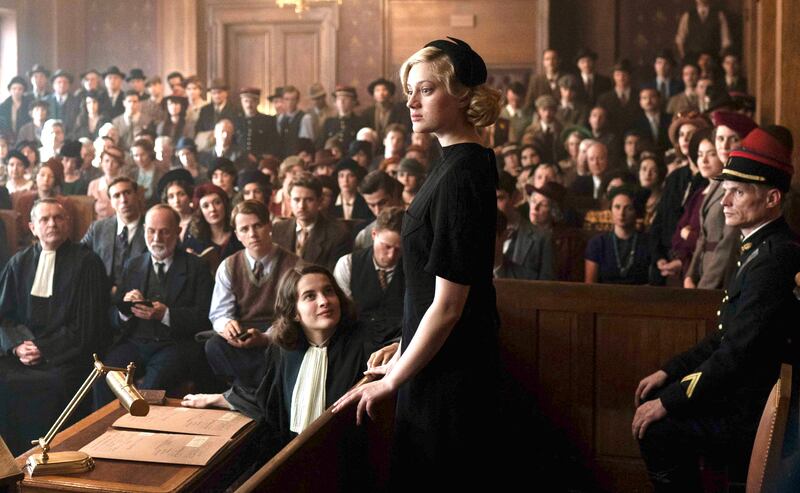 The Crime Is Mine: Rebecca Marder and Nadia Tereszkiewicz in François Ozon's new film