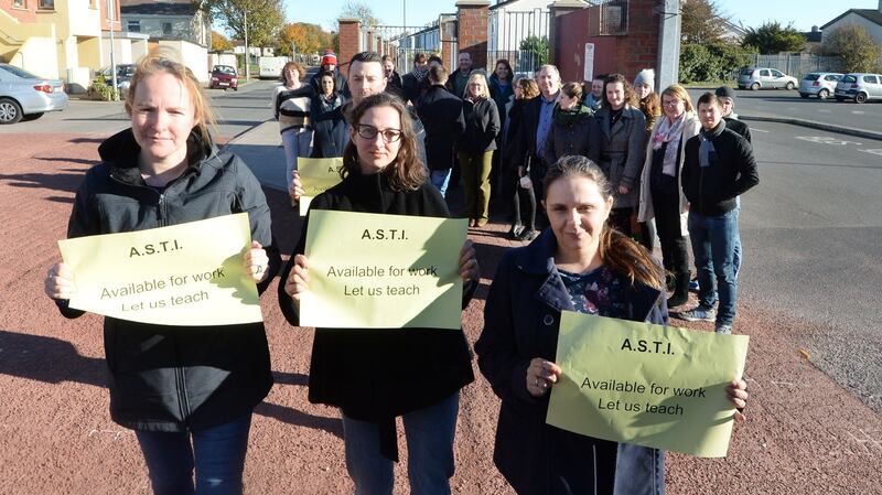 Teachers at Pobalscoil Neasáin in Baldoyle protesting at their school as the ASTI’s dispute with the Government contines to leave schools closed. Photograph: Cyril Byrne