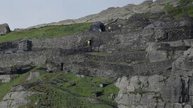 Tourist visits to Ireland in 2015 rise to new record