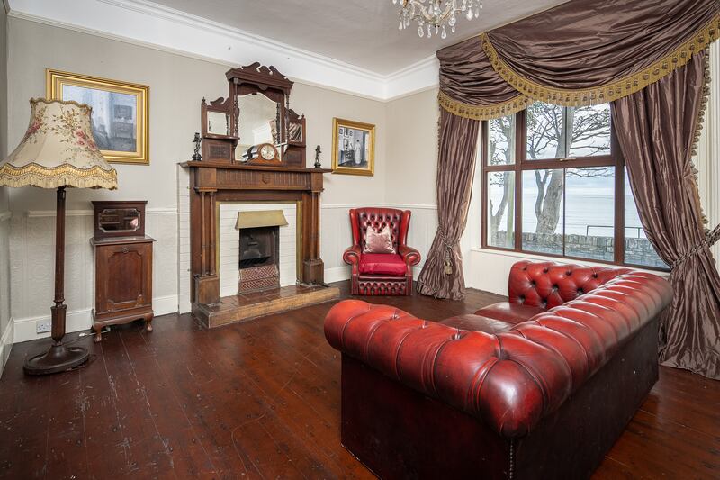 Reception room