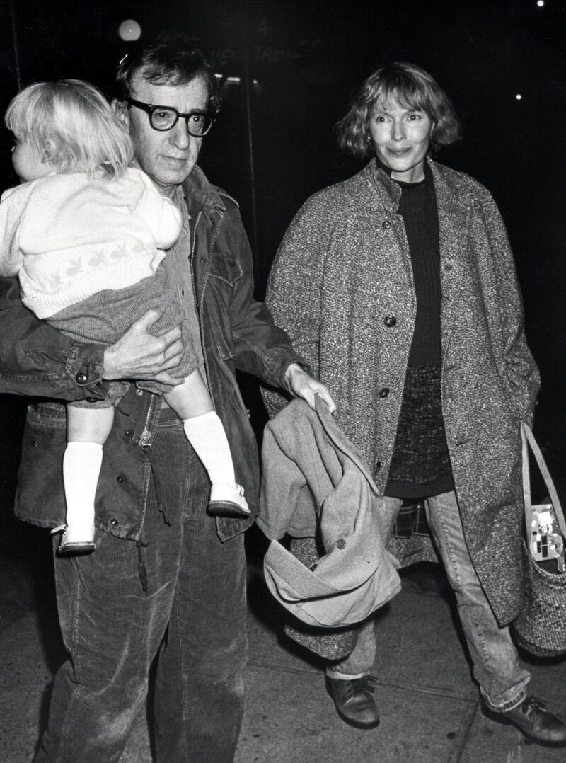 Woody Allen, their son Satchel (now Ronan), and Mia Farrow in 1989. File photogrpah: Ron Galella/Ron Galella Collection via Getty Images)