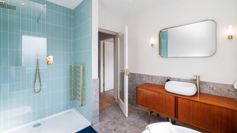 Main bathroom