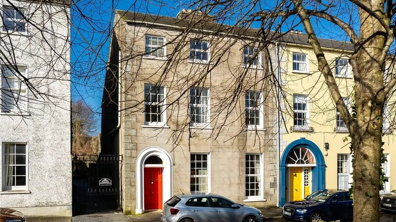 Country: 18 Emmet Square, Clonakilty, Co Cork