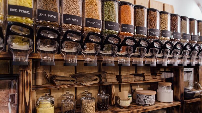 Greater incentives are needed to introduce refill and reuse for non-perishable foods such as cereals, pasta and rice, a researcher says.