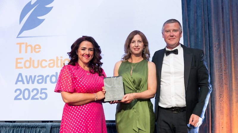 Denise McMorrow, awards judge, presents the best international collaboration project to Grainne Maunsell & Dr Paul Keane, Munster Technological University