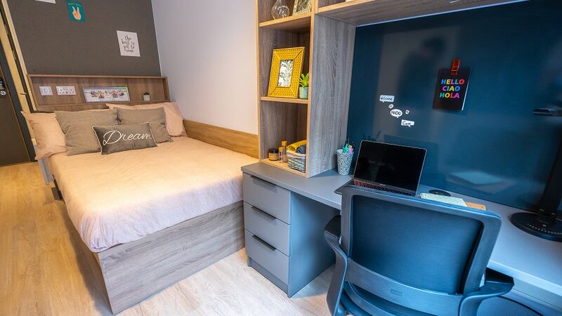 An ensuite room at Curraheen Point
