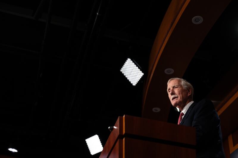 US senator Angus King speaks to reporters on Capitol Hill on Sunday night. Photograph: Tierney L Cross/The New York Times
                      