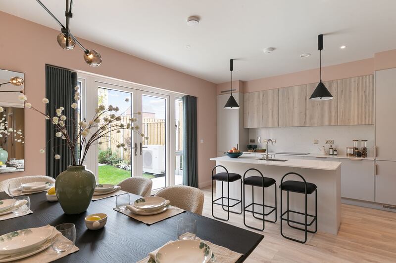 Three-bed: kitchen/diningroom