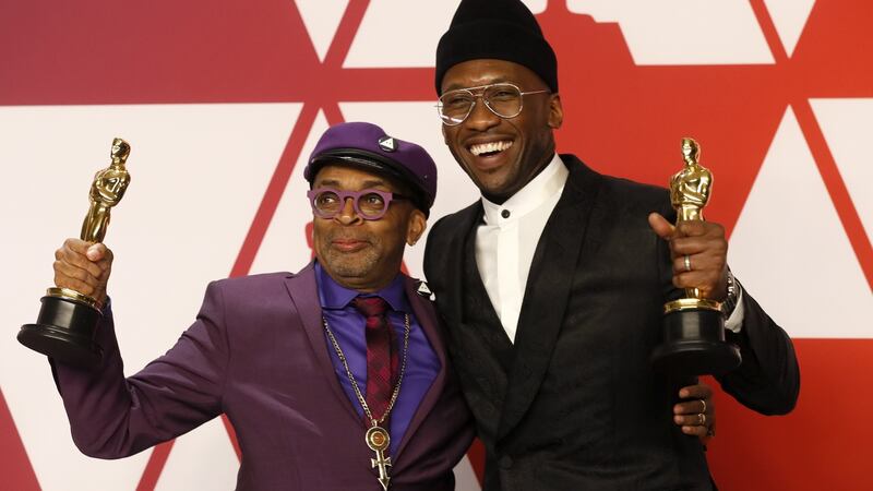 Spike Lee (left) winner of the Adapted Screenplay award for ‘BlacKkKlansman’ and Mahershala Ali winner for Actor in a Supporting Role for ‘Green Book’. Photograph:  EPA/ETIENNE LAURENT