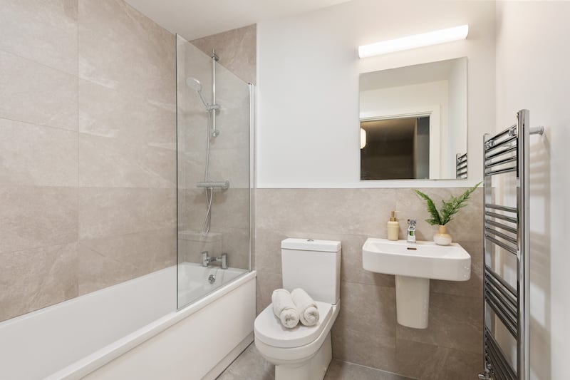 Aderrig: bathroom
