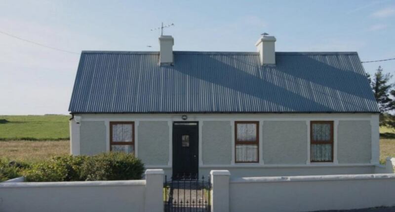 Ireland: Mary Ann’s Ballyheige Cottage