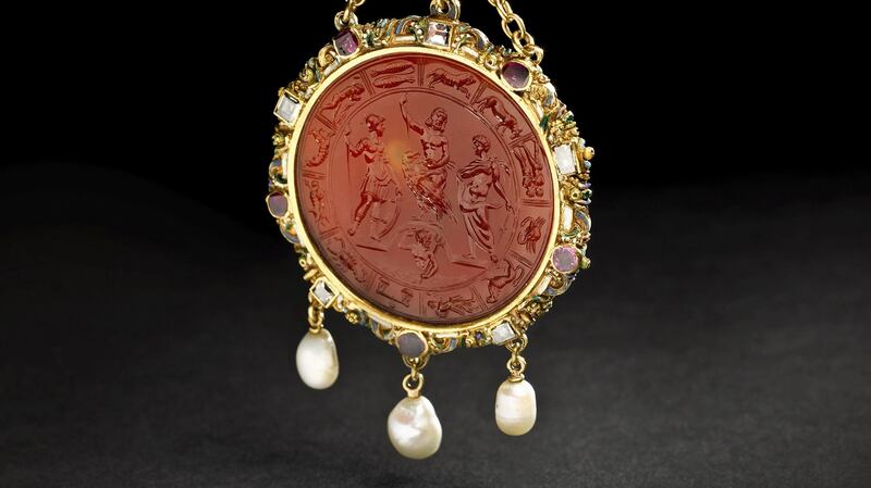The Arundel Zodiac, a rare Renaissance jewel from the Gonzaga dynasty in Italy, £120,000-£180,000/ €140,470- €210,710 at Sotheby’s.