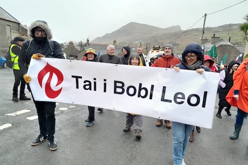 ‘Níl an Bhreatain Bheag ar díol!’: an feachtas ar son Acht Réadmhaoine