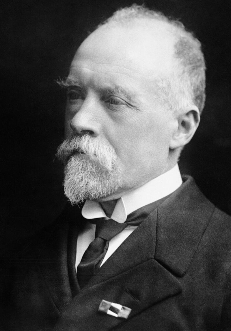 Laurence Ginnell, a Nationalist member of parliament who resigned to join the Sinn Féiners, was one of the 500 men and women arrested in the widespread German-Irish Revolt Plot