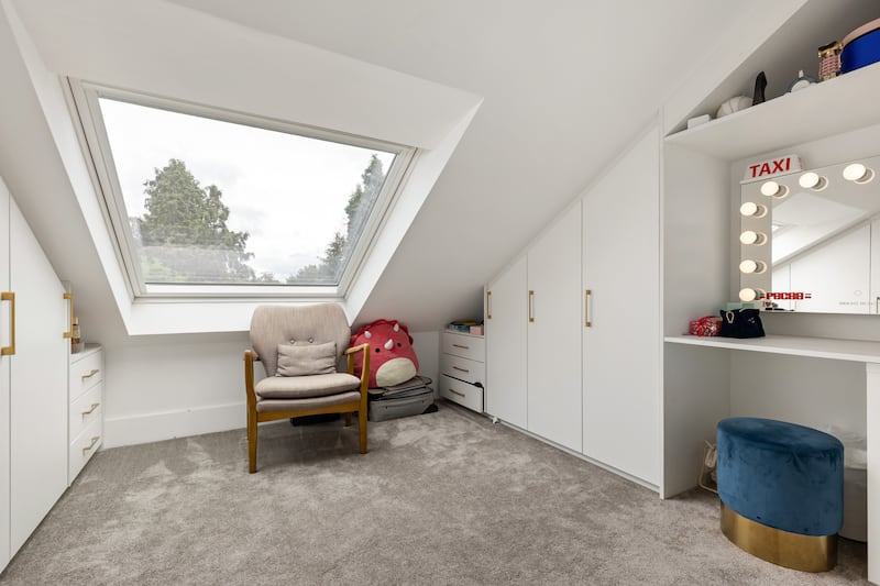 Second floor dressingroom