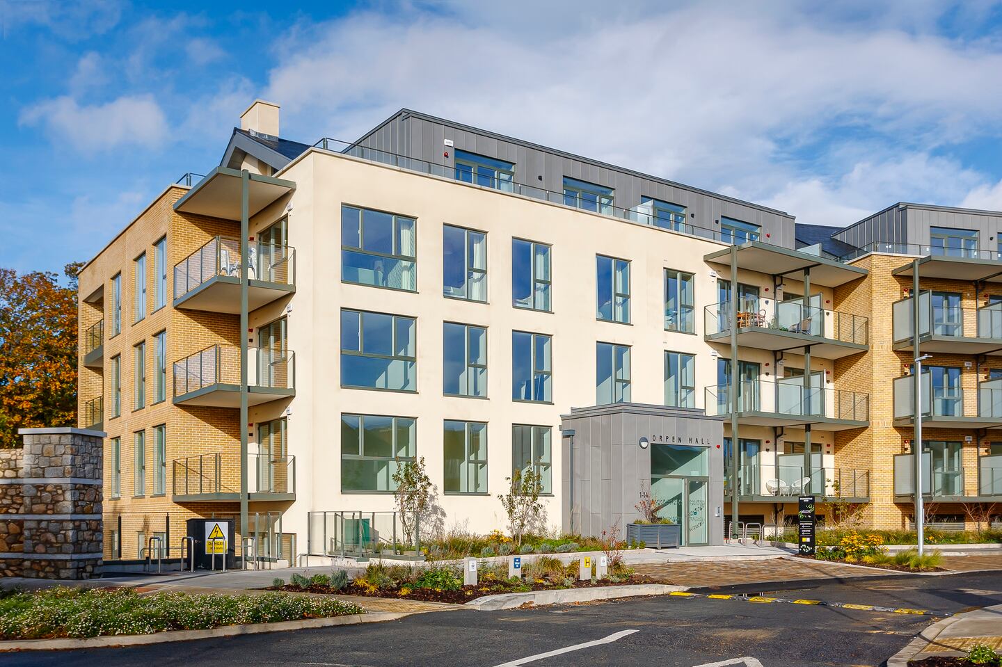 New homes apartments from €620,000 in Carrickmines and houses from €