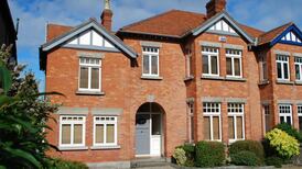 Empty rooms but great potential in D6