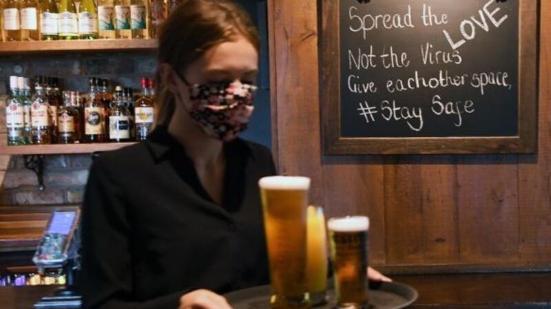 So-called ’wet pubs’   to stay closed except for takeaway drinks. Photograph: Andy Rain /EPA