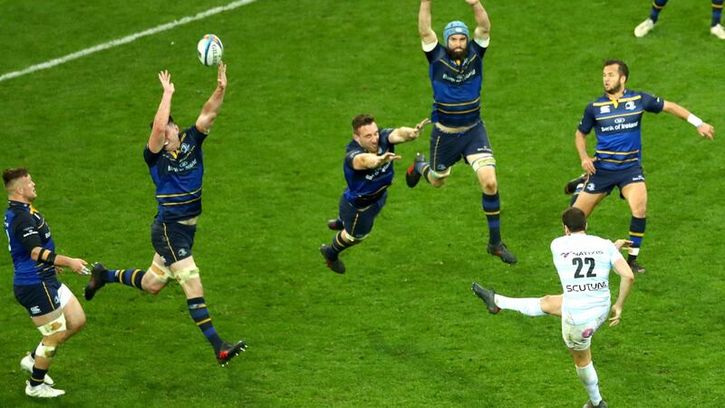 Rémi Talés fails to score a last minute drop goal. Photograph: James Crombie/Inpho
