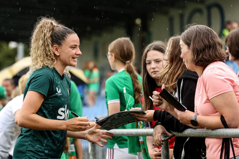Leanne Kiernan signs autographs for fans after the Republic of Ireland's open training session at the UCD Bowl, Dublin. Photograph: Ben Brady/Inpho 