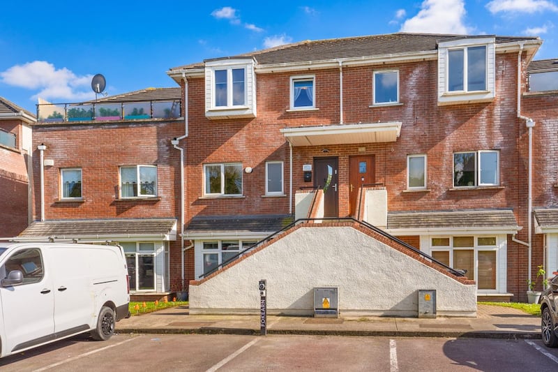 32 Hansted Crescent, Lucan, Co Dublin