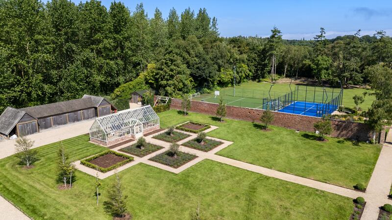 Hartley Edwardian glasshouse 