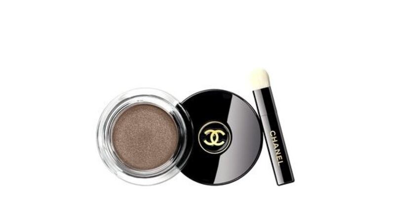 Chanel Ombre Premi?re Cream Eyeshadow in Silver Screen (€32).