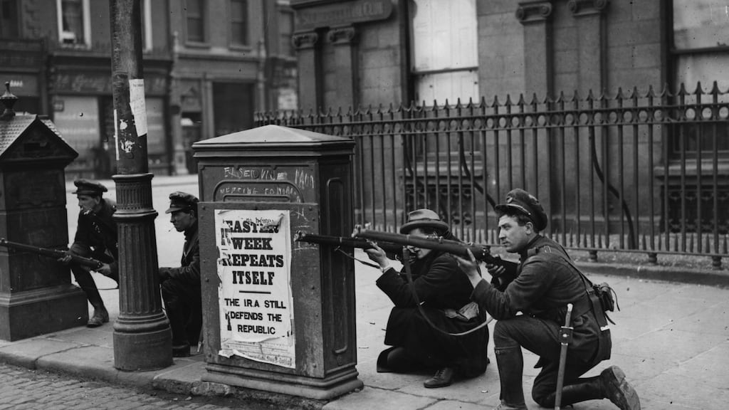 Free State soldiers fighting against Republican forces at O’Connell Bridge in Dublin during the Irish Civil War. Photograph: Brooke/Topical Press Agency/Getty