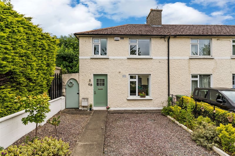 End-terrace home in Marino