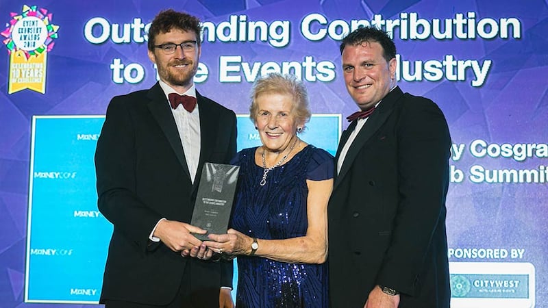 Linda Lockhart, Finance Director, Citywest Hotel, presents the Best Event Management Company award to the Cogs & Marvel team.