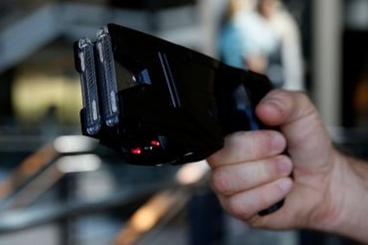 Garda Taser trial to begin next week after ‘comprehensive’ training
