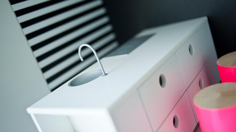 A kitchen detail in a dolls’ house by Polish brand Boomini.