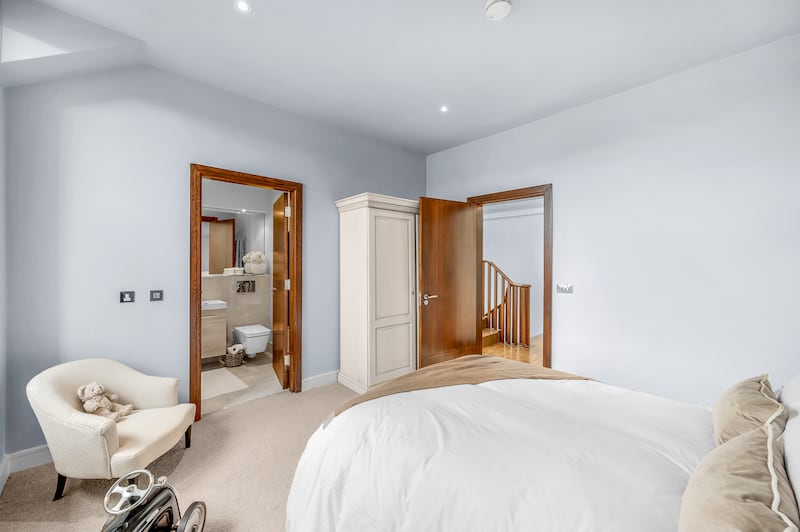 Bedroom with ensuite