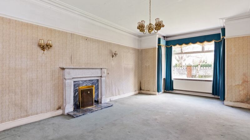 The drawing room.