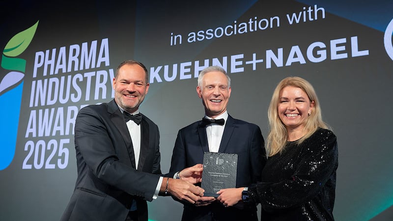 Matthieu Brand, VP commercial operations EMEA at QuickStat, a Kuehne+Nagel company, presents the pharma contract services company of the year to Alan White and Anna Lukyanova, Arriello Ireland
