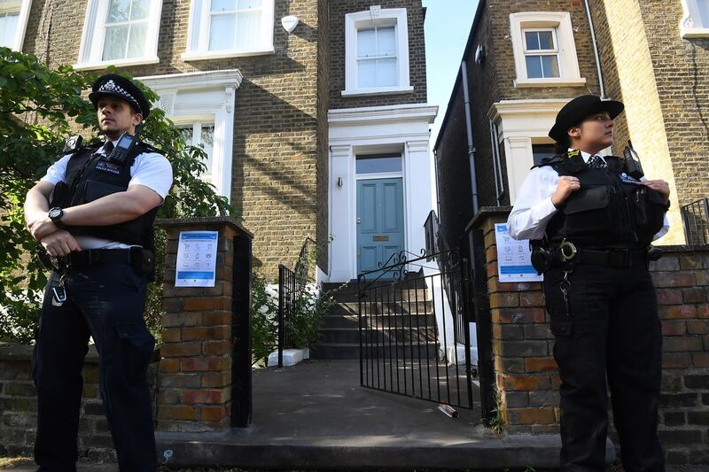 UK police find Cummings ‘might have made minor breach’ of lockdown