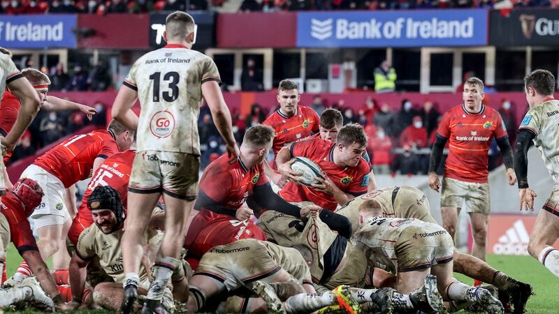 Alex Kendellen scores the winning try. Photograph: Dan Sheridan/Inpho
