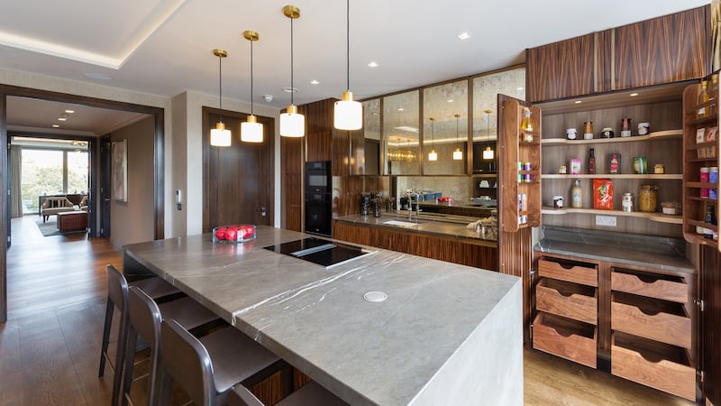 Penthouse apartment: Lansdowne Place, Ballsbridge, Dublin 4