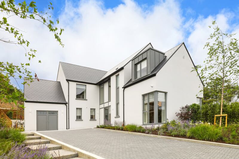 Struan Hill: large four- and five-bedroom homes. 