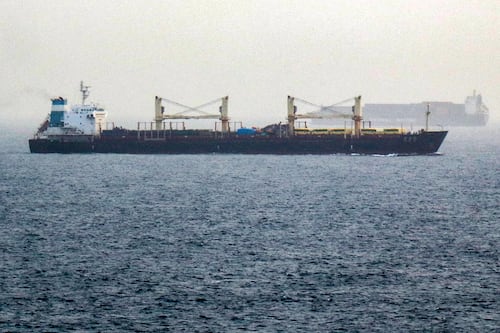 US prolongs pause in attacks on Iran as peace talks continue