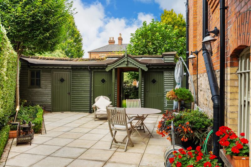 Courtyard garden