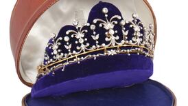 Tiara with  Dromoland connection sells for €20,000 at auction