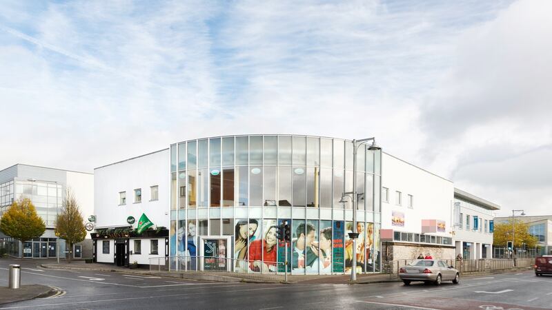 Reserve price of €950,000 to €1,050,000 has been set for a public bar at Main Street, Ballincollig, Co Cork, which includes a bar, ground floor retail unit and a first floor restaurant